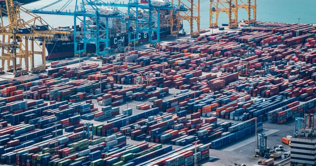 Containers vs Virtual Machines: 5 Best Proven Guidelines