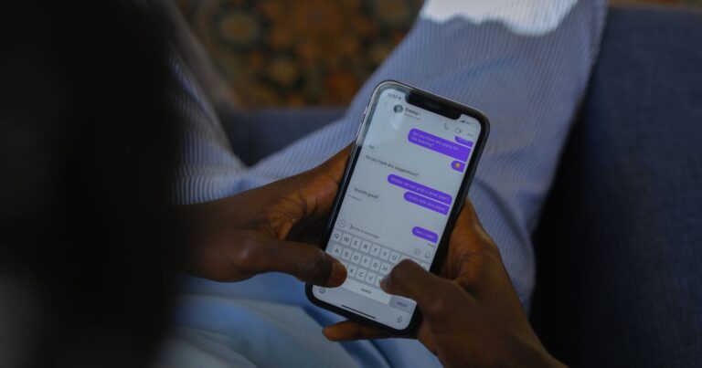 SMS API Case Study: How Tonik Improves Financial Lives