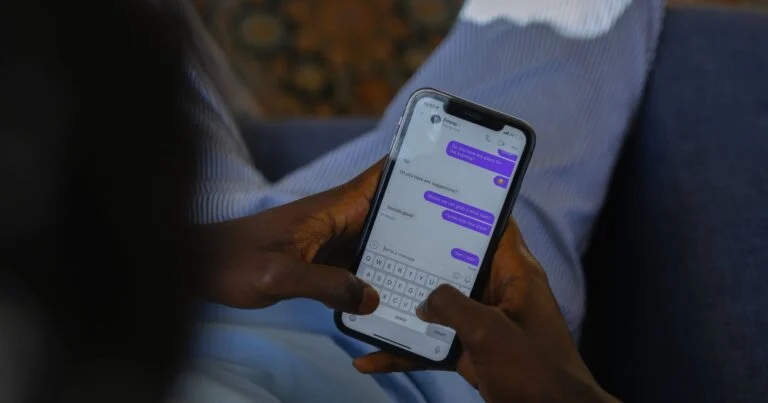 SMS API Case Study: How Tonik Improves Financial Lives